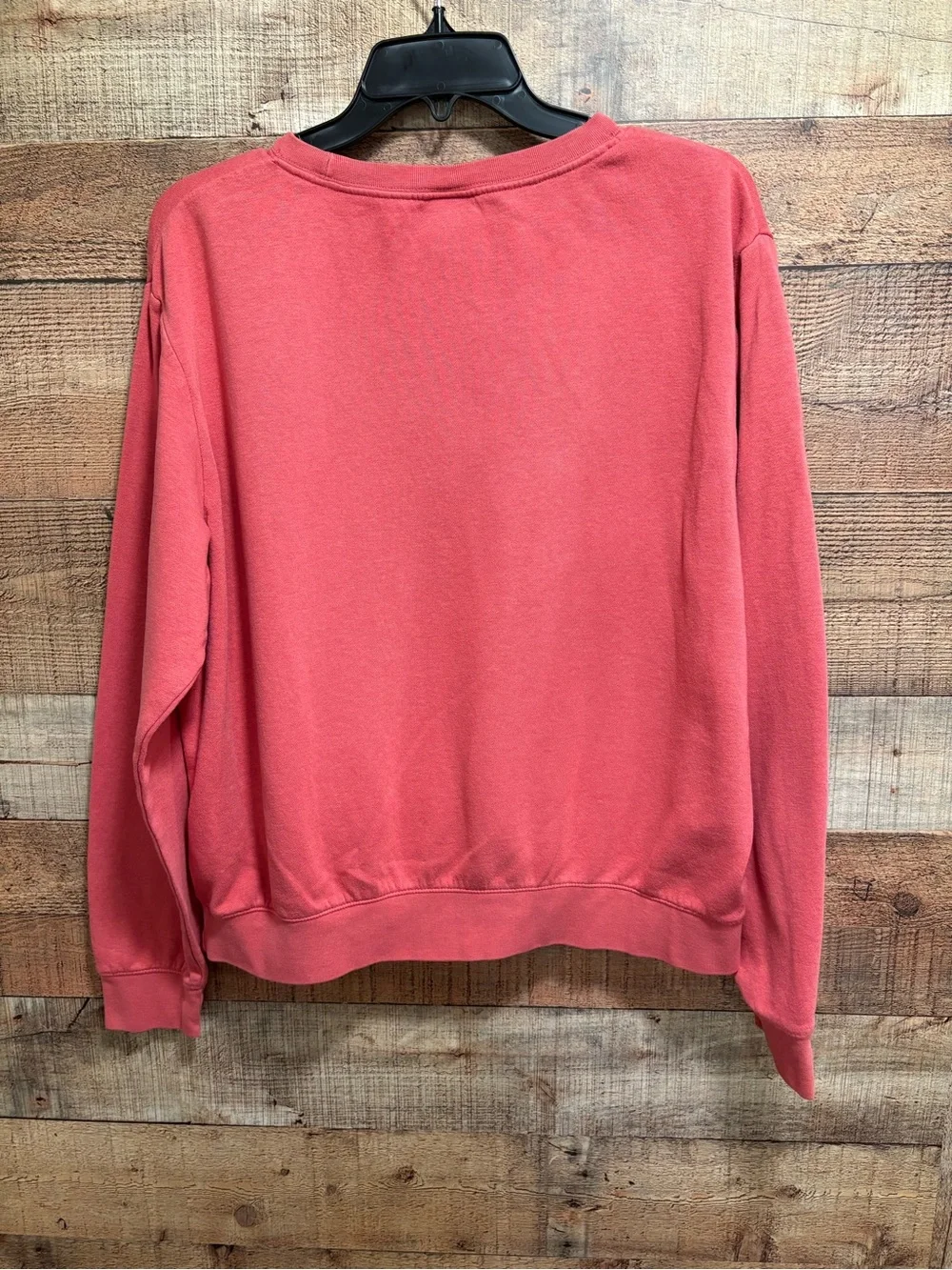 Nike Women’s Crewneck Sweatshirt Size Medium coral pink W039